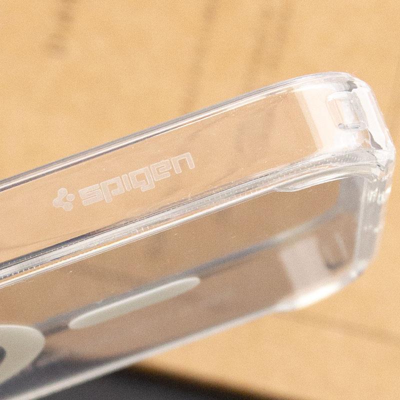 Уценка Чехол SGP Ultra Hybrid (MagFit) для Apple iPhone 16 Pro Max (6.9")