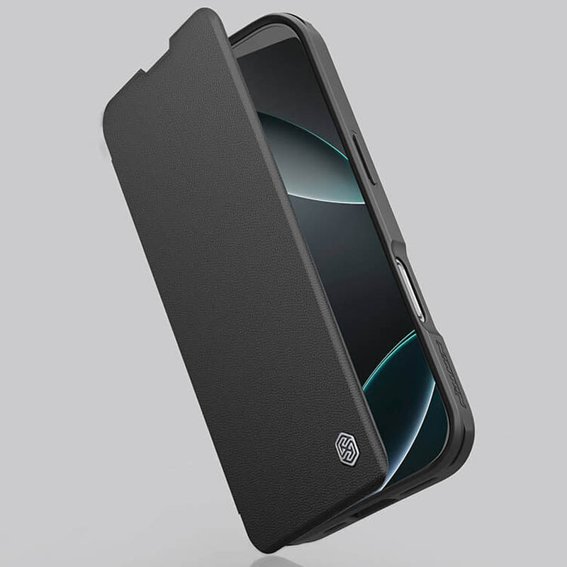Кожаный чехол-книжка Nillkin Qin Prop Plain Camshield для Apple iPhone 16 Pro (6.3")