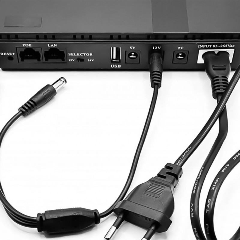 Портативне джерело безперебійного живлення DC UPS 10400mAh black
